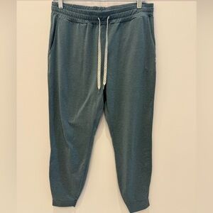 Vuori Performance Jogger Green